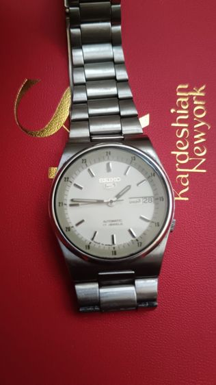 
SEIKO 5 Automatic – รหัส 7009-3160 (Japan R)

เครื่อง Automatic 17 Jewels
มี Day-Date
ฝาหลังสลัก 7009-3160
Made in Japan มีวง 24 ชั่วโมง รูปที่ 3
