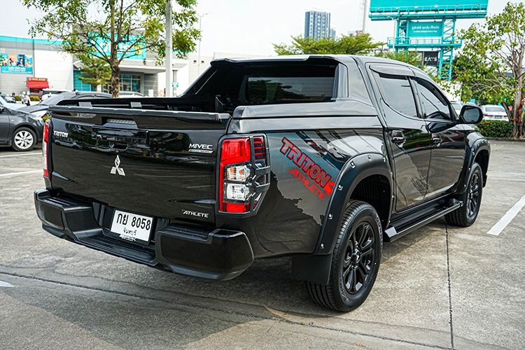 Mitsubishi Triton 2022 2.4 GT Plus ATHLETE Pickup ดีเซล เกียร์อัตโนมัติ ดำ รูปที่ 4