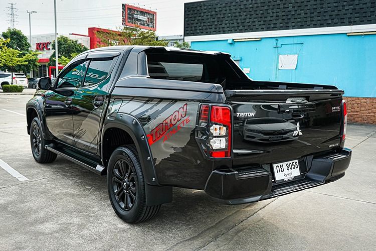 Mitsubishi Triton 2022 2.4 GT Plus ATHLETE Pickup ดีเซล เกียร์อัตโนมัติ ดำ รูปที่ 3