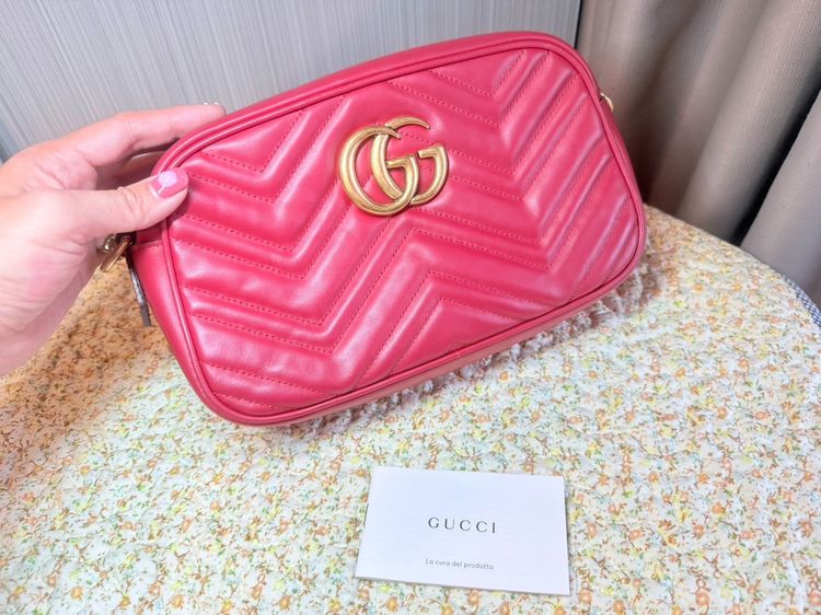 หนังแท้ ไม่ระบุ Gucci MarmontCamera24 Redสีแดงสวย ของแท้มือสอง สภาพสวย