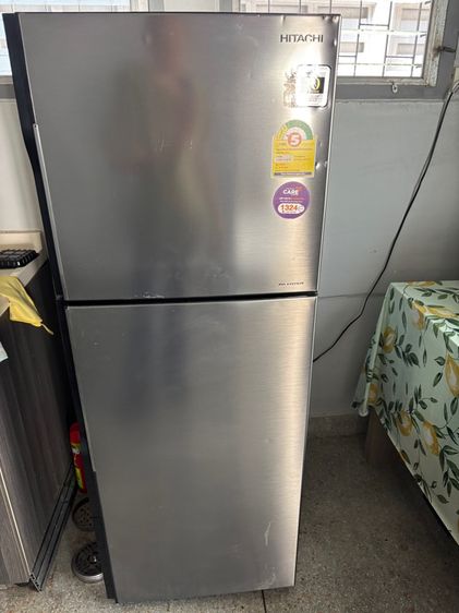 Refrigerator 