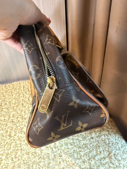 LV Manhattan Shoulder Bag Monogram ของแท้มือสอง รุ่นนี้วัยเก๋าตามหา สภาพสวย ทรงสวย ภายในสะอาด  รูปที่ 3