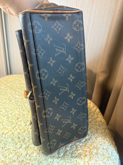 LV Manhattan Shoulder Bag Monogram ของแท้มือสอง รุ่นนี้วัยเก๋าตามหา สภาพสวย ทรงสวย ภายในสะอาด  รูปที่ 4