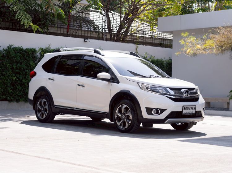 รถ Honda BR-V 1.5 SV สี ขาว
