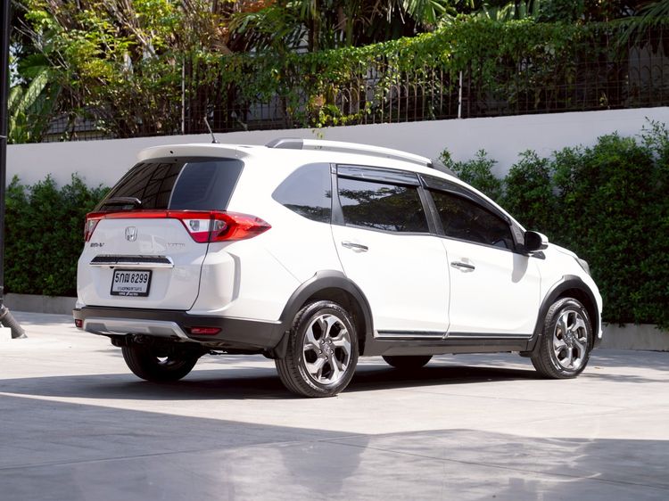 Honda BR-V 2016 1.5 SV Utility-car เบนซิน ไม่ติดแก๊ส เกียร์อัตโนมัติ ขาว รูปที่ 4