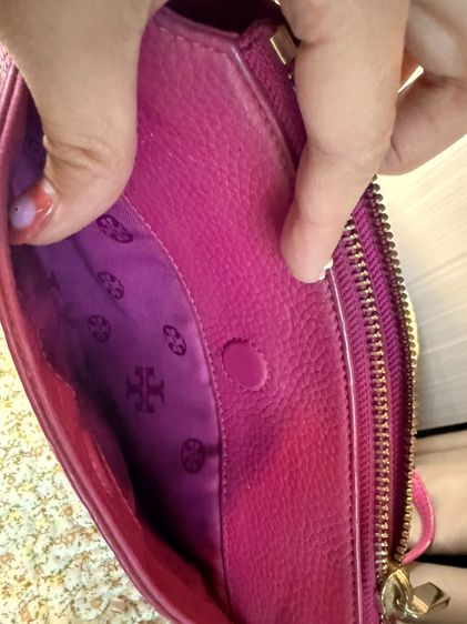 Tory Burch Pink กระเป๋าสะพายขายเท กระเป๋ามีตำหนิ ของแท้มือสอง  รูปที่ 4
