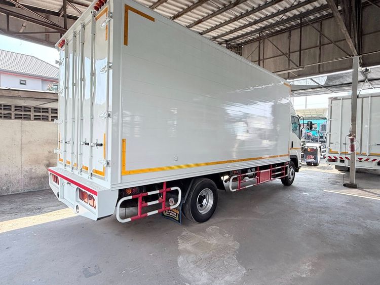 Isuzu FRR 190 แรงม้า จดทะเบียนปี 62 ตู้สามบานยาว 5.6 เมตร สภาพพร้อมใช้งาน สนใจโทรสอบถาม 081-8111202 เน้นโทรรถอยู่ใกล้เดอะมอลล์บางแค รูปที่ 13