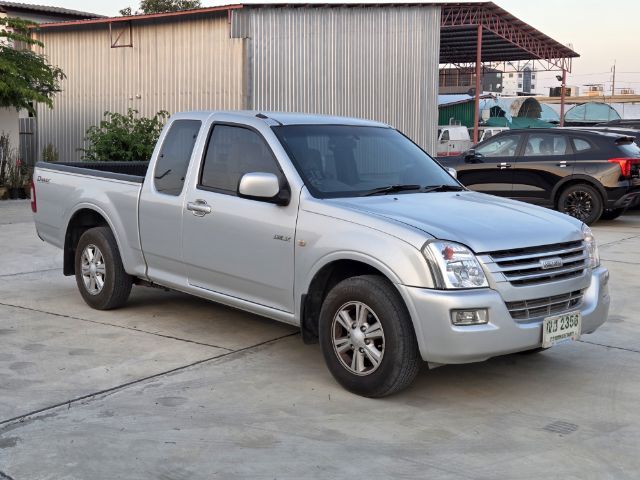 Isuzu D-MAX 2005 2.5 SLX Ddi i-TEQ Pickup ดีเซล ไม่ติดแก๊ส เกียร์ธรรมดา บรอนซ์เงิน รูปที่ 2