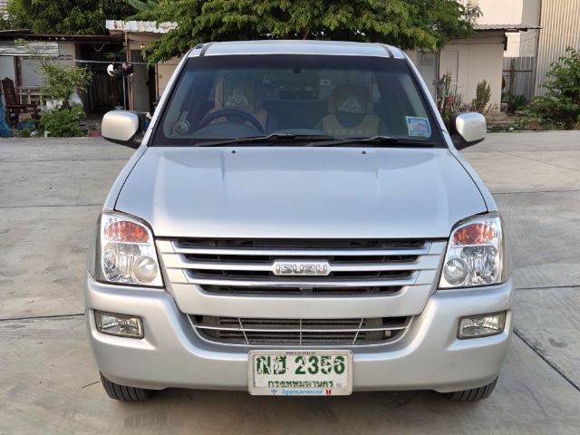 Isuzu D-MAX 2005 2.5 SLX Ddi i-TEQ Pickup ดีเซล ไม่ติดแก๊ส เกียร์ธรรมดา บรอนซ์เงิน รูปที่ 3