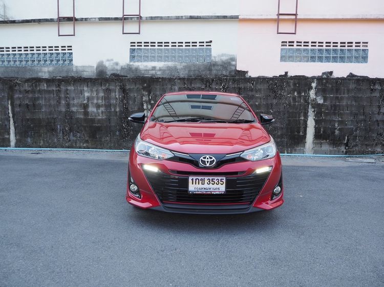 Toyota Yaris ATIV 2020 1.2 High Sedan เบนซิน ไม่ติดแก๊ส เกียร์อัตโนมัติ แดง รูปที่ 3