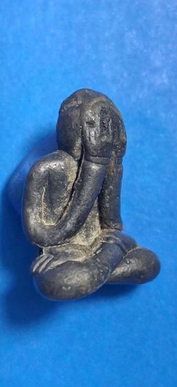 พระปิดตาเนื้อตะกั่วเก่า รูปที่ 3