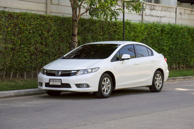 รถ Honda Civic 1.8 S i-VTEC สี ขาว