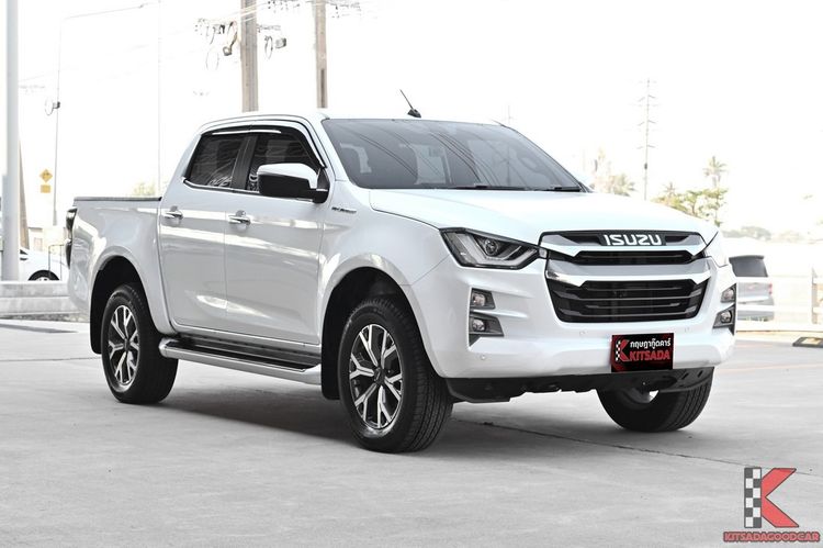 รถ Isuzu D-MAX 3.0 Hi-Lander M สี ขาว