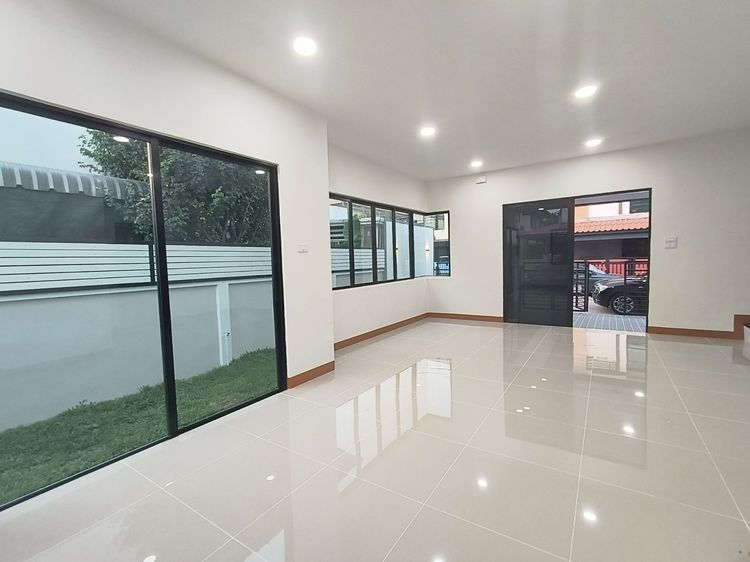 มีบางส่วน บ้านแฝด ลำลูกกา หมู่บ้านฟ้าปิยรมย์ เนสโต้ ซ.2 ต้นโครงการ นัดชม081-440-5994 รูปที่ 3