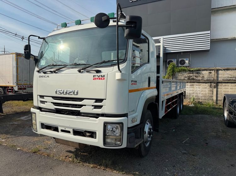 10  ล้อ Isuzu FVM 240 แรงม้า 10 ล้อเพลาเดียว ยาว 7.2 เมตร กระบะเหล็กเปิดสามด้าน รถปี 59 รถเดิมสวย สนใจโทรสอบถาม 081-8111202 เน้นโทร