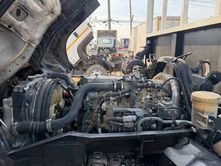 Isuzu FVM 240 แรงม้า 10 ล้อเพลาเดียว ยาว 7.2 เมตร กระบะเหล็กเปิดสามด้าน รถปี 59 รถเดิมสวย สนใจโทรสอบถาม 081-8111202 เน้นโทร รูปที่ 12