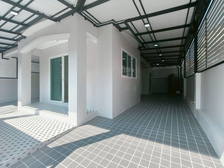 มีบางส่วน ทาวน์เฮ้าส์ ลำลูกกา คลองสอง เสมาฟ้าคราม หมู่บ้านบุศรินทร์ ชัยพฤกษ์ รูปที่ 2