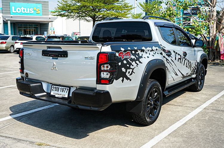 Mitsubishi Triton 2021 2.4 GT Premium 4WD Pickup ดีเซล ไม่ติดแก๊ส เกียร์อัตโนมัติ เทา รูปที่ 4