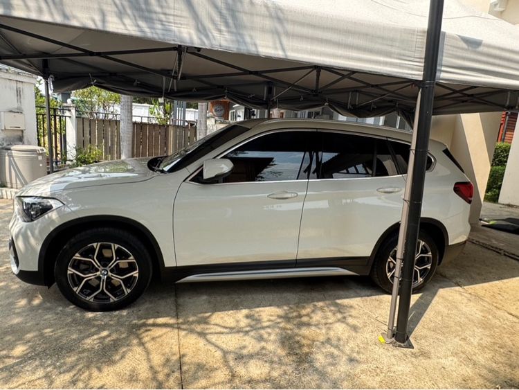 BMW X1 2020 2.0 sDrive20d xLine ดีเซล เกียร์อัตโนมัติ ขาว รูปที่ 3