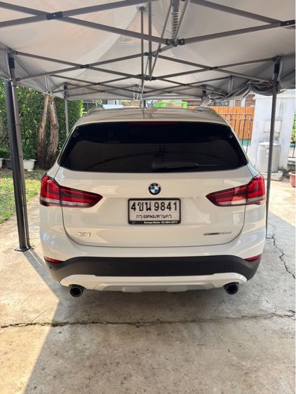 BMW X1 2020 2.0 sDrive20d xLine ดีเซล เกียร์อัตโนมัติ ขาว รูปที่ 2