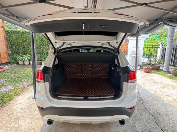 BMW X1 2020 2.0 sDrive20d xLine ดีเซล เกียร์อัตโนมัติ ขาว รูปที่ 4