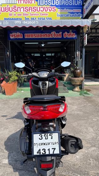 📢 ขาย Yamaha NMAX 155 ปี 2021 สกู๊ตเตอร์พรีเมียมขี่สบาย สภาพสวย พร้อมใช้งาน รูปที่ 8