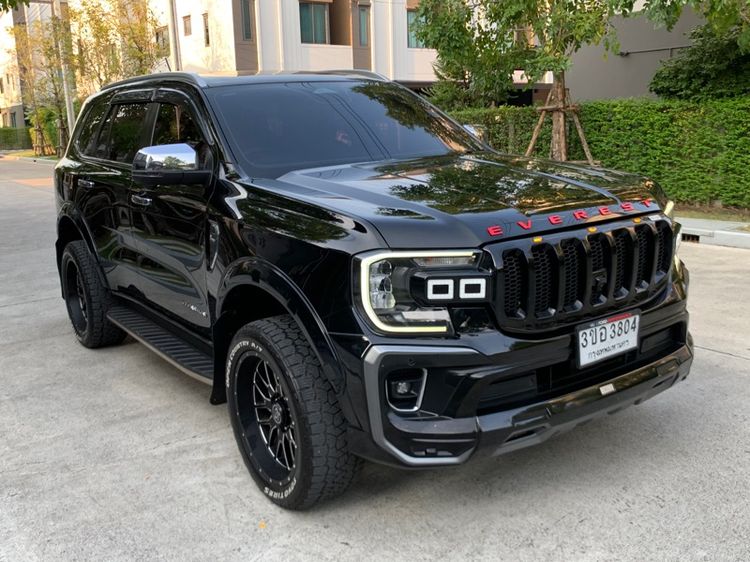 รถ Ford Everest 2.0 Titanium Plus สี ดำ