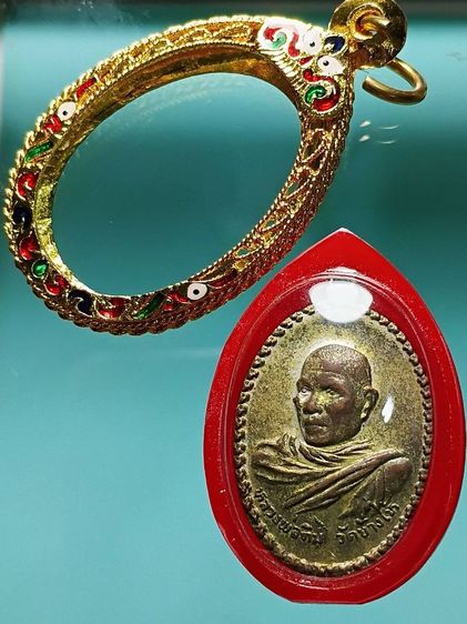 เหรียญอาจารย์ทิม วัดช้างให้ รุ่นแรก ปี2508 สภาพสวยเก่าเก็บ ผู้สร้างพระเครื่องหลวงปู่ทวด ยิ่งใหญ่ดังอลังการตราบจนทั่วทุกวันนี้  รูปที่ 3