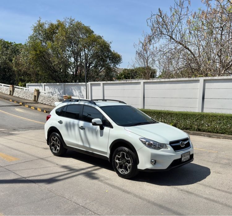 รถ Subaru XV 2.0 XV 4WD สี ขาว