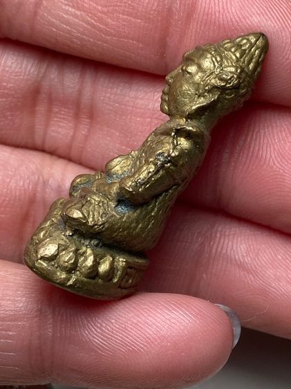 หลวงพ่ออุตตะมะเนื้อโลหะ รูปที่ 4