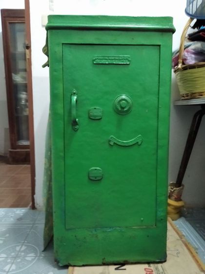 ขายตู้เซฟโบราณยุคสงครามโลกครั้งที่ 2