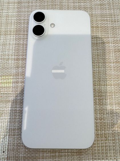 256 GB iPhone 16 Plus 256 มีตำหนิสองรูปสุดท้าย