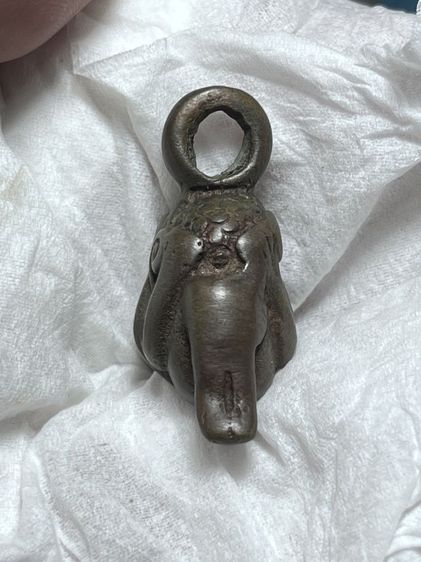 พระปิดตานั่งหันหลังติดกัน ล.พ.ดำ รูปที่ 3