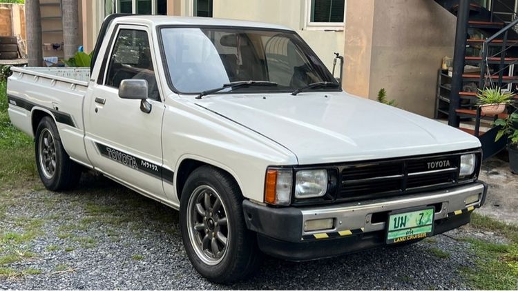 Toyota Hilux Hero 1988 รุ่นย่อยอื่นๆ Pickup ดีเซล ไม่ติดแก๊ส เกียร์ธรรมดา ขาว