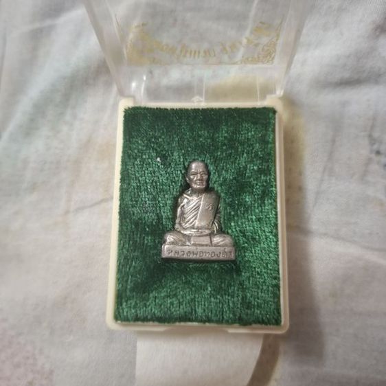 รูปหล่อปั๊มหลวงพ่อทองดำ วัดท่าทอง รุ่นเจ้าสัวเนื้อเงิน ปี36 รูปที่ 2