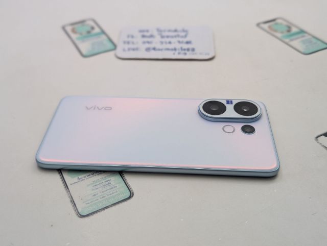 Vivo V60 5G Ram 12 Rom 512 ศูนย์ไทย อายุ 12 วัน สภาพใหม่เอี่ยม มีตัวเครื่องอย่างเดียว ไม่มีอุปกรณ์อื่น ประกันยาว เพียง 9,990 บาท ครับ รูปที่ 3