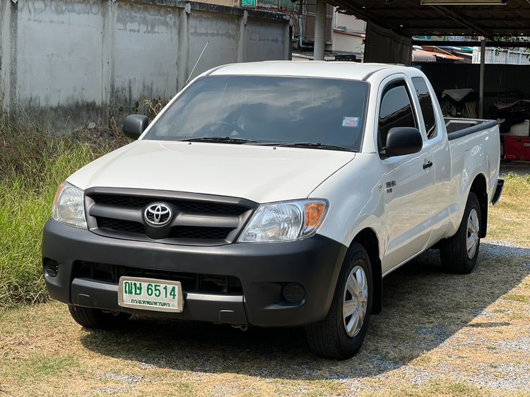 Toyota Hilux Vigo 2005 2.5 J Pickup ดีเซล ไม่ติดแก๊ส เกียร์ธรรมดา ขาว รูปที่ 2