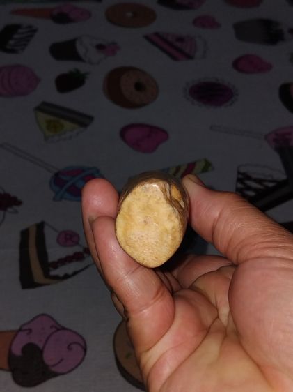 ปลัดขิก เนื้อไม้พิเศษอยู่ใต้ทะเลลึก สีขาว จารมือ ขนาดยาว 5 นิ้ว มีนำ้หนัก แข็ง เนื้อเรียบเนียน ผิวเดิม เก่า แท้ หายากมากๆ ไม่รู้ที่ ไม้นี้ ท รูปที่ 5