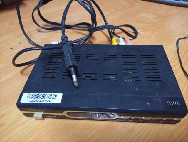 กล่องจานดาวเทียมรุ่นเก่า รูปที่ 7