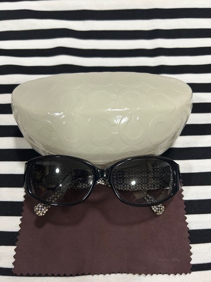 แว่นกันแดด Coach แท้ค่ะ