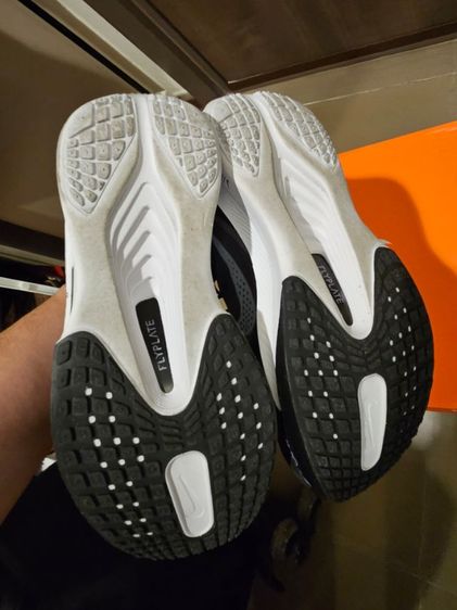 Nike ZoomFly 6 ผู้หญิง US8 รูปที่ 6