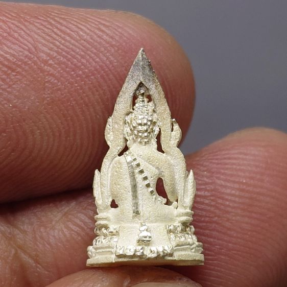 พระพุทธชินราช ลอยองค์ เนื้อเงิน รุ่น “รวมมหาบารมีอุดมทรัพย์” วัดบวรนิเวศวิหาร ปี2540 พร้อมการ์ดรับรอง และกล่องเดิม รูปที่ 4