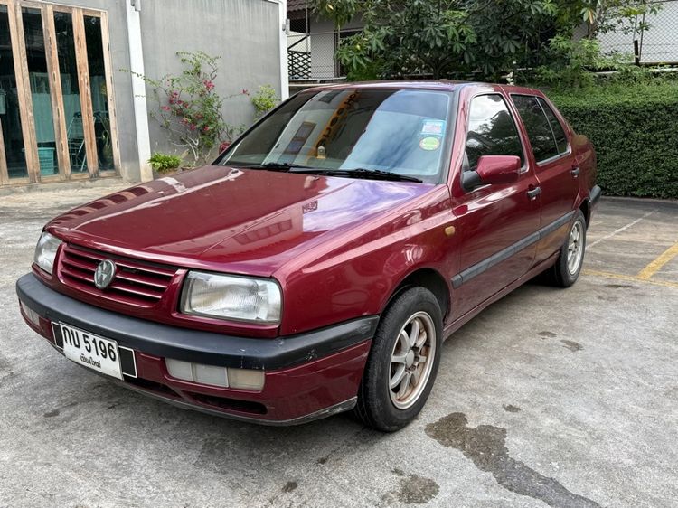 Volkswagen Vento 2001 1.8 GL Sedan เบนซิน ไม่ติดแก๊ส เกียร์อัตโนมัติ แดง รูปที่ 2
