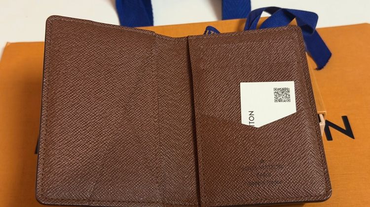 Louis Vuitton Card Holder รูปที่ 4