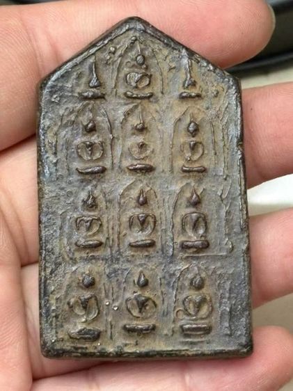 พระเก่าองค์ใหญ่เท่าฝ่ามือ 