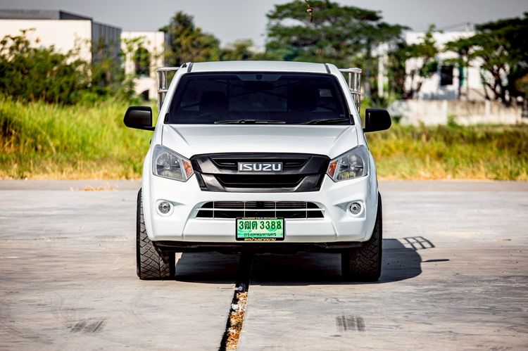 Isuzu D-MAX 2017 1.9 S Sedan ดีเซล เกียร์ธรรมดา ขาว รูปที่ 2