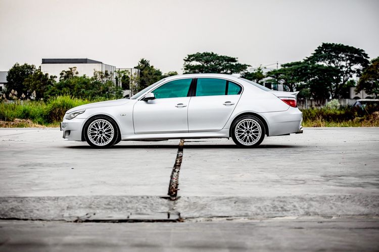 BMW Series 5 2010 520d Sedan ดีเซล เกียร์อัตโนมัติ เทา รูปที่ 4