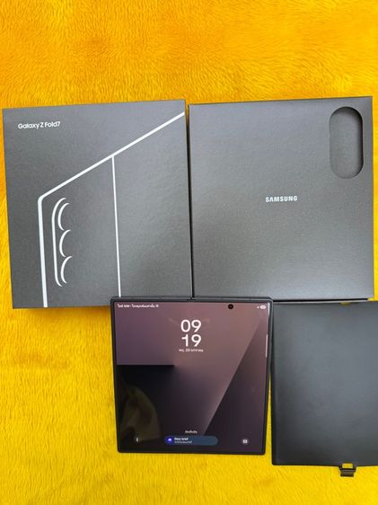 อื่นๆ มากกว่า 512 GB Samsung Z Fold7-512GB-Careplus 2ปี