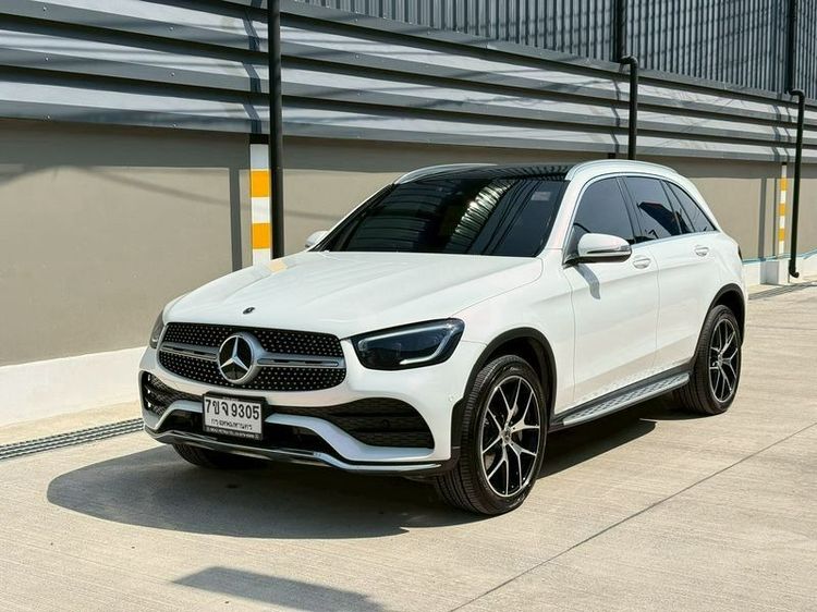 Mercedes-Benz GLC-Class 2021 GLC300e Sedan เบนซิน ไม่ติดแก๊ส เกียร์อัตโนมัติ ขาว