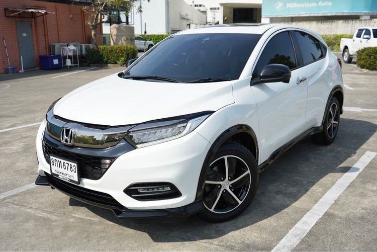 รถ Honda HR-V 1.8 RS สี ขาว